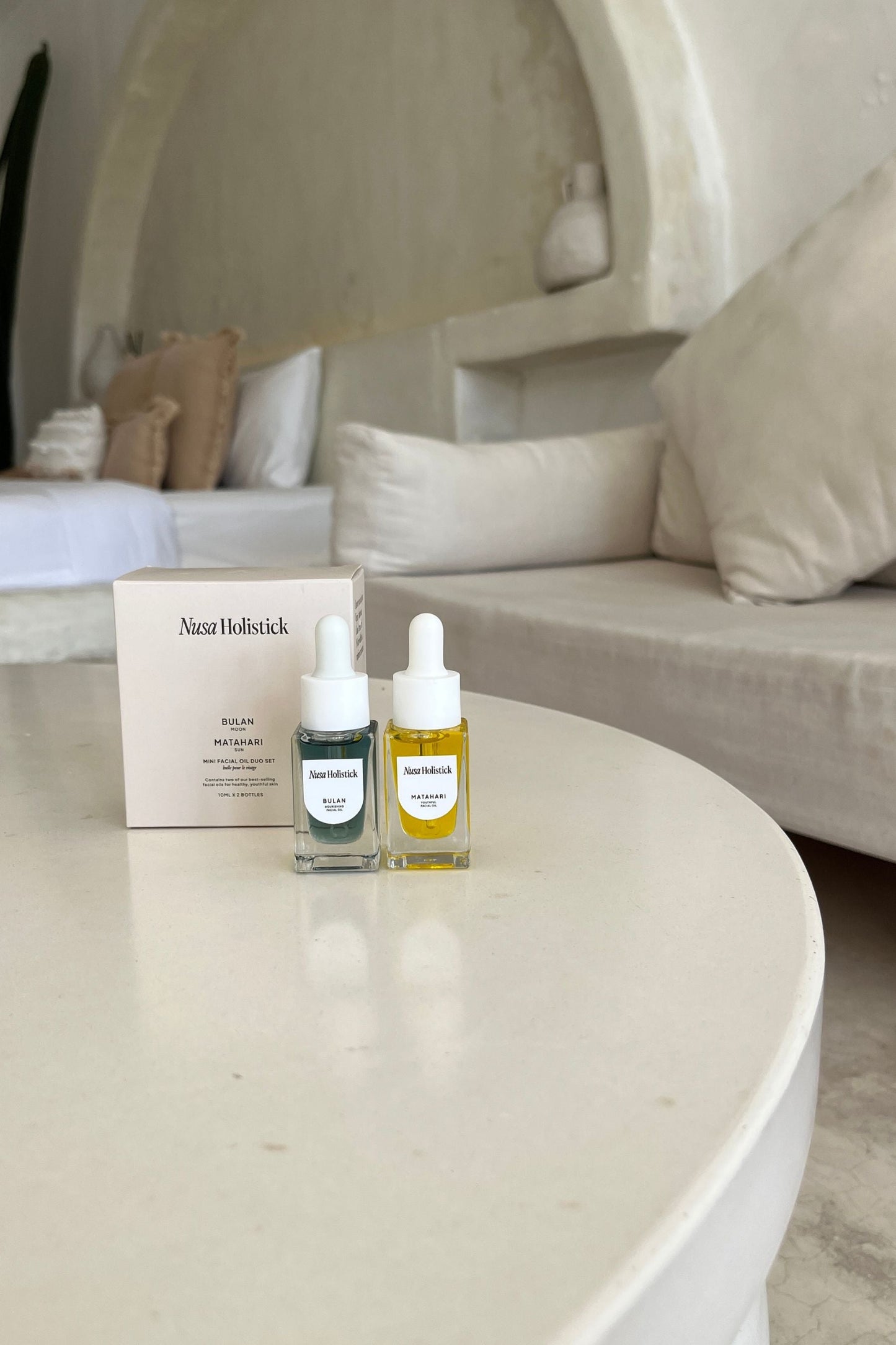 Gua Sha + Mini Facial Oil Duo Set