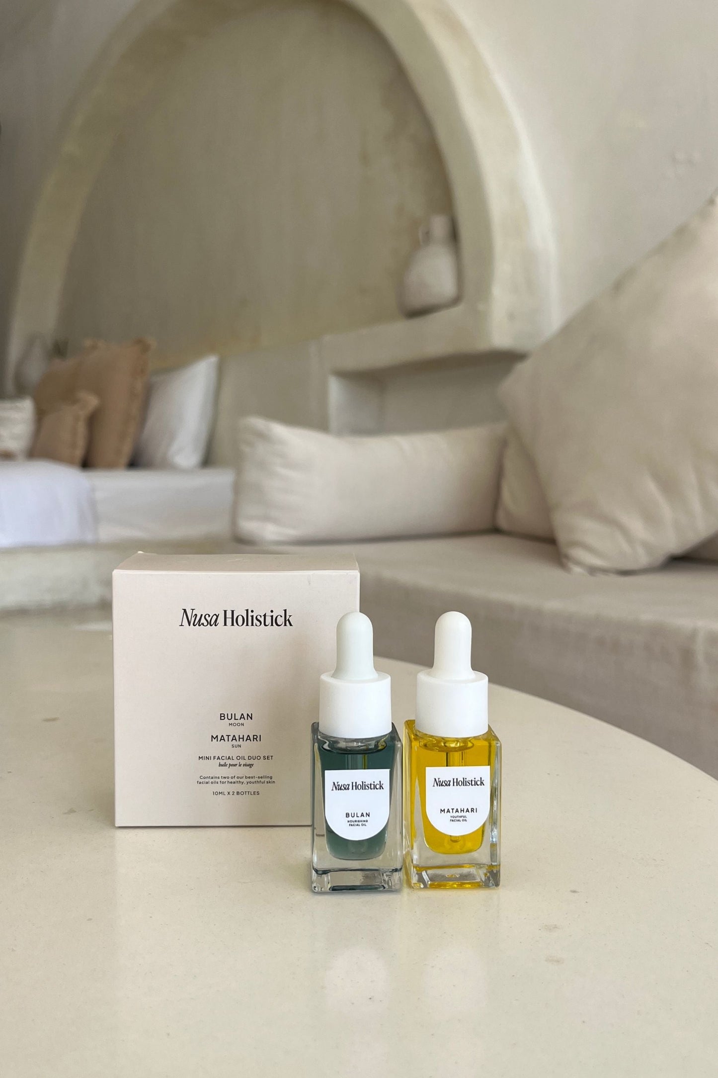 Gua Sha + Mini Facial Oil Duo Set