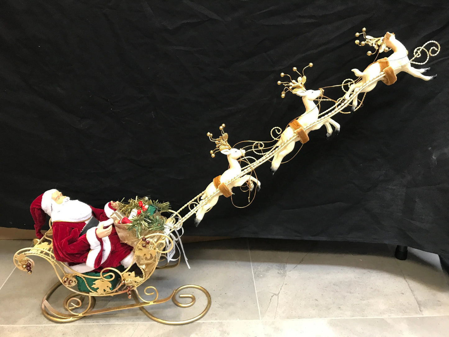 37” Santa Claus on Sleigh with reindeer - 95 cm approx length