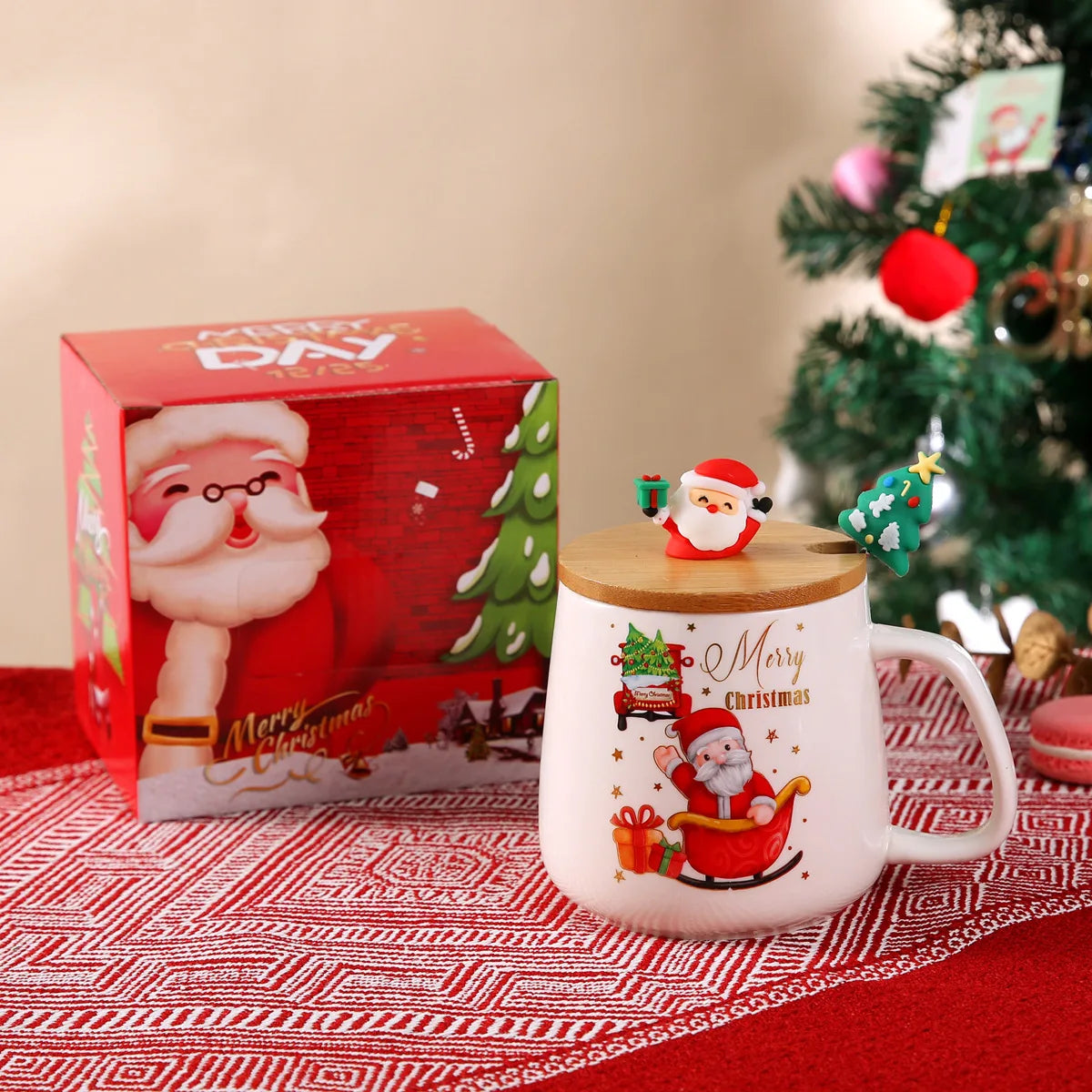 New Design 400ml Christmas Ceramic Coffee Cup Mug Santa Porcelain Gift Reusable Travel Decoration Mugs Cups with Wood Lid Spoon