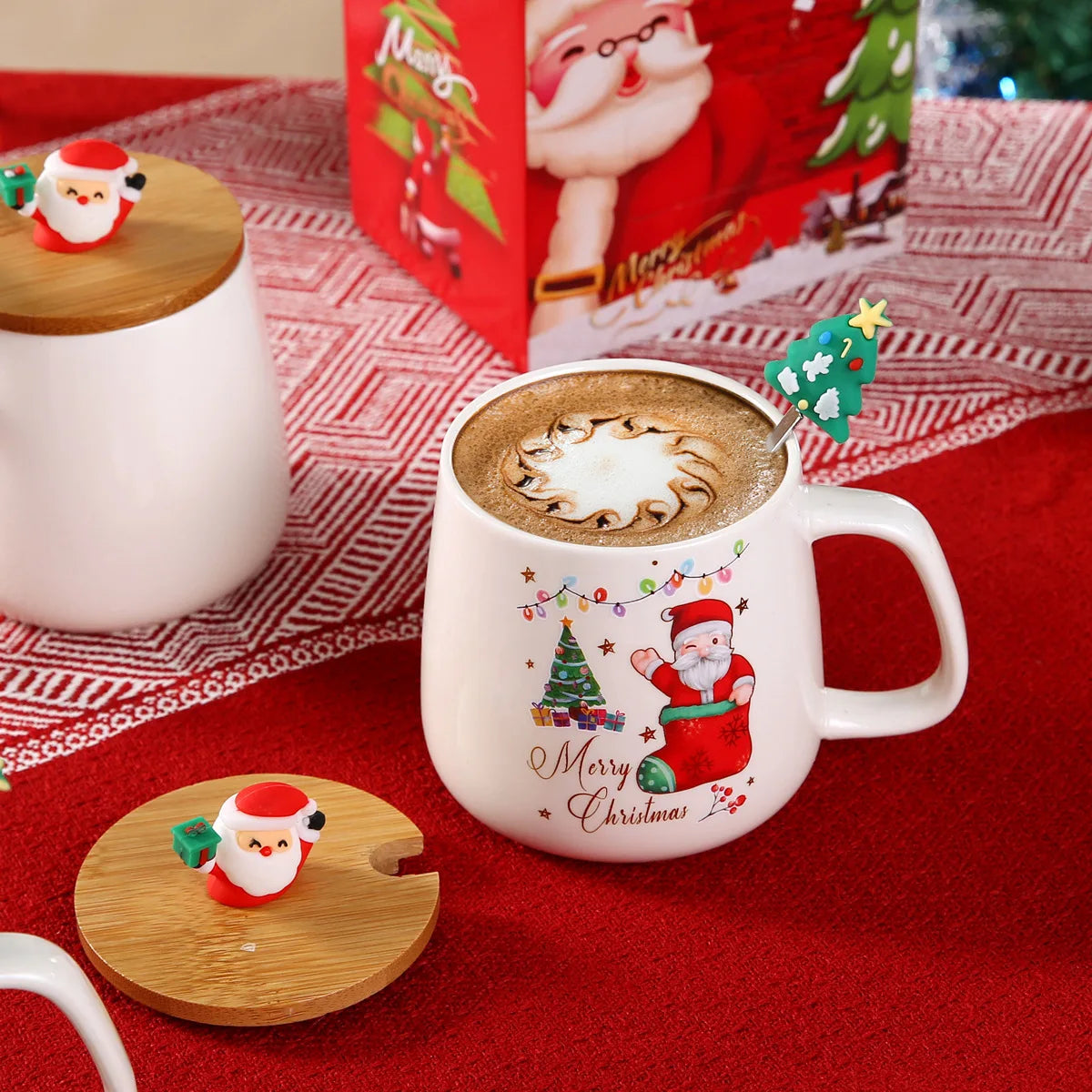 New Design 400ml Christmas Ceramic Coffee Cup Mug Santa Porcelain Gift Reusable Travel Decoration Mugs Cups with Wood Lid Spoon