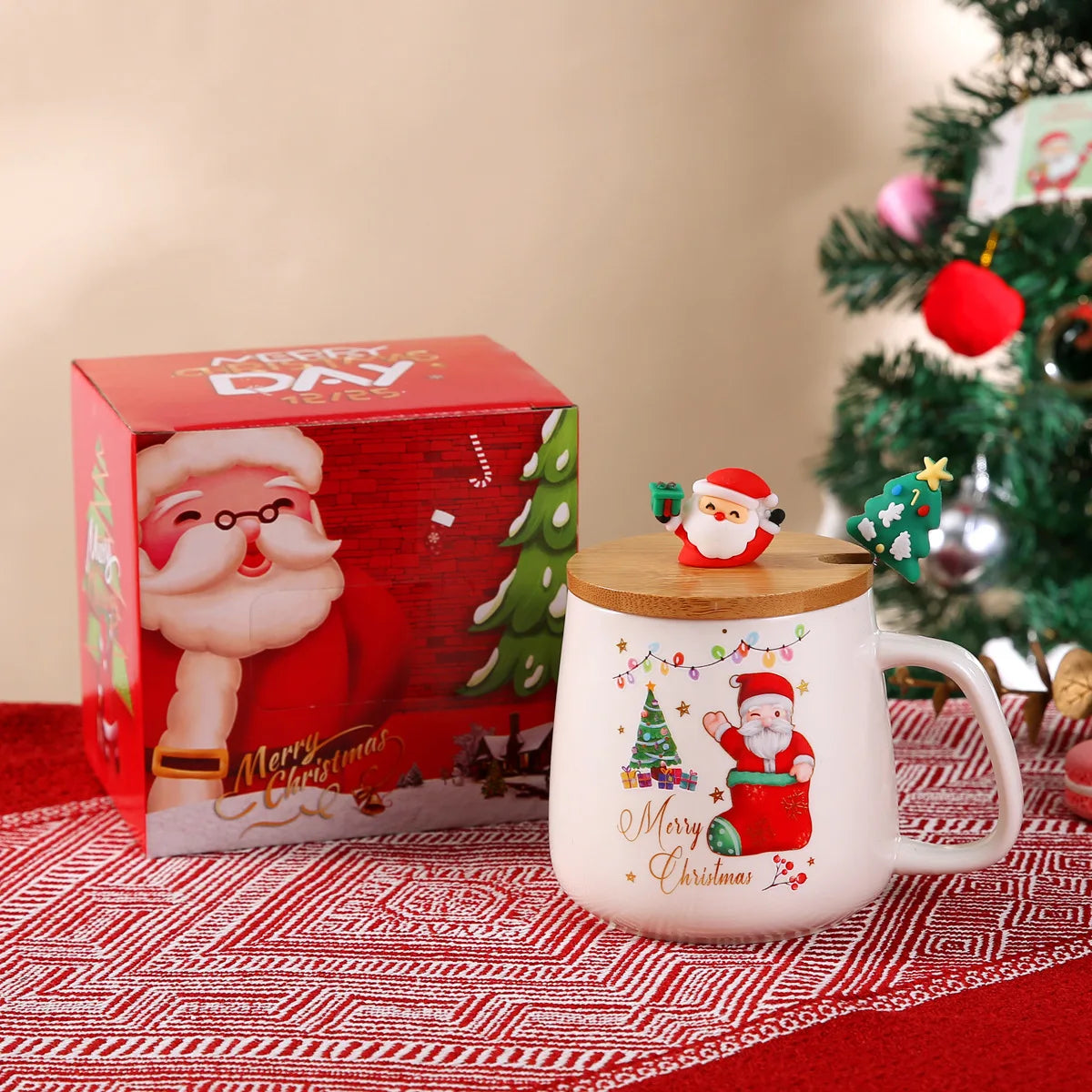 New Design 400ml Christmas Ceramic Coffee Cup Mug Santa Porcelain Gift Reusable Travel Decoration Mugs Cups with Wood Lid Spoon