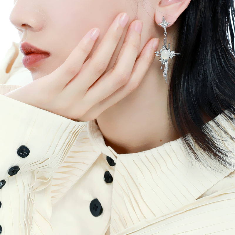 Moonlight Selene Earrings